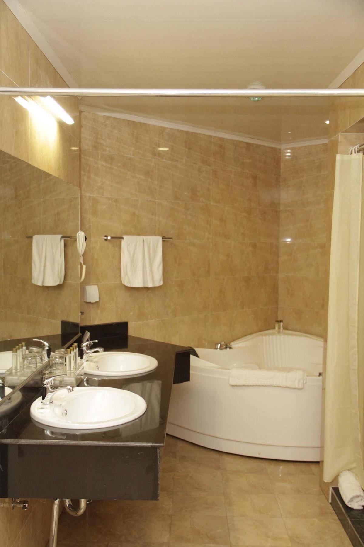 Hotel Victoria Garden Camama Εξωτερικό φωτογραφία